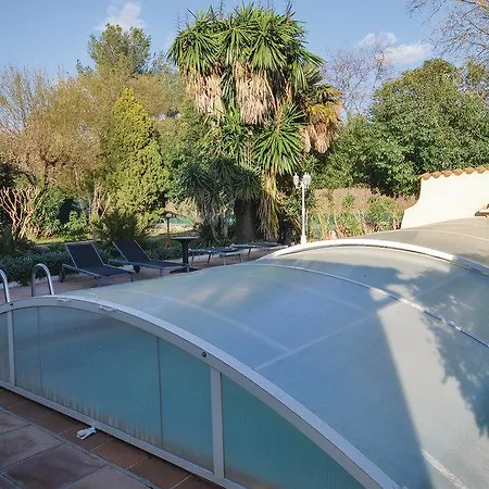Holiday La Garde I