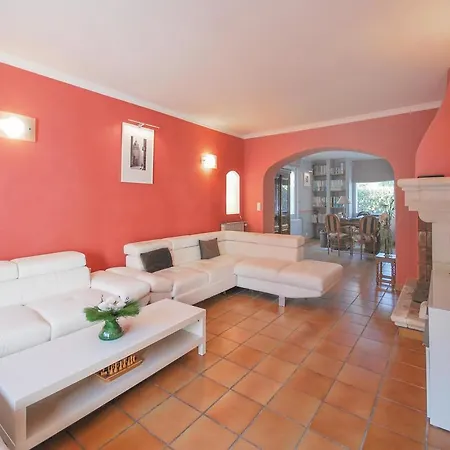 Holiday La Garde I Holiday home *