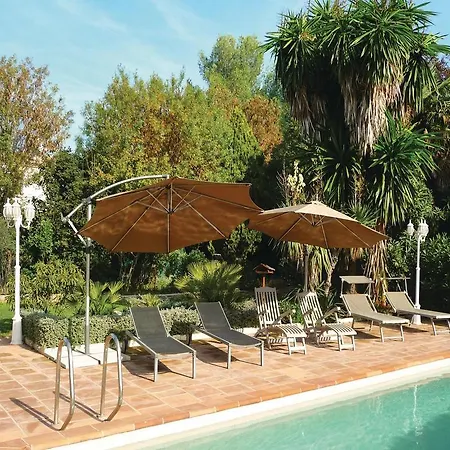 Holiday La Garde I