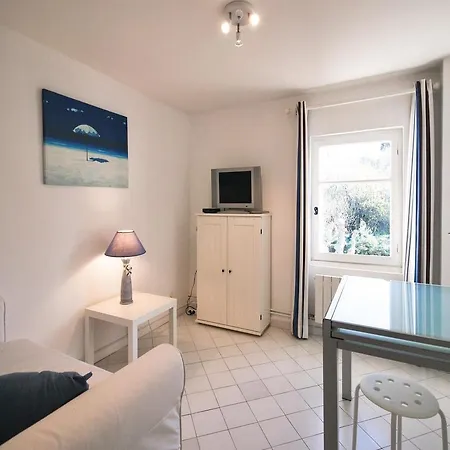 Holiday home Holiday La Garde I *